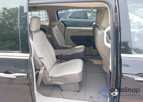 2018 Chrysler Pacifica Touring L from USA, damaged, VIN 2C4RC1BG4JR100494